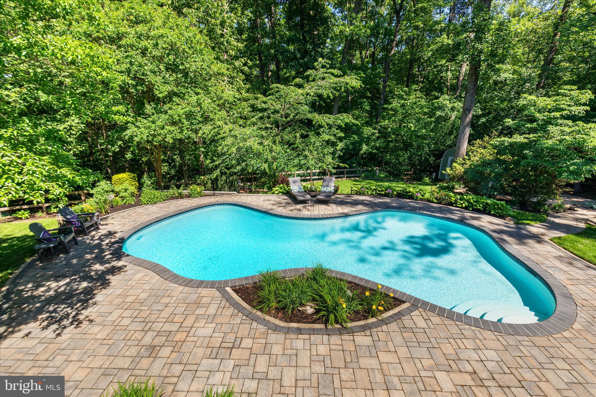 8201 RUNNING CREEK COURT