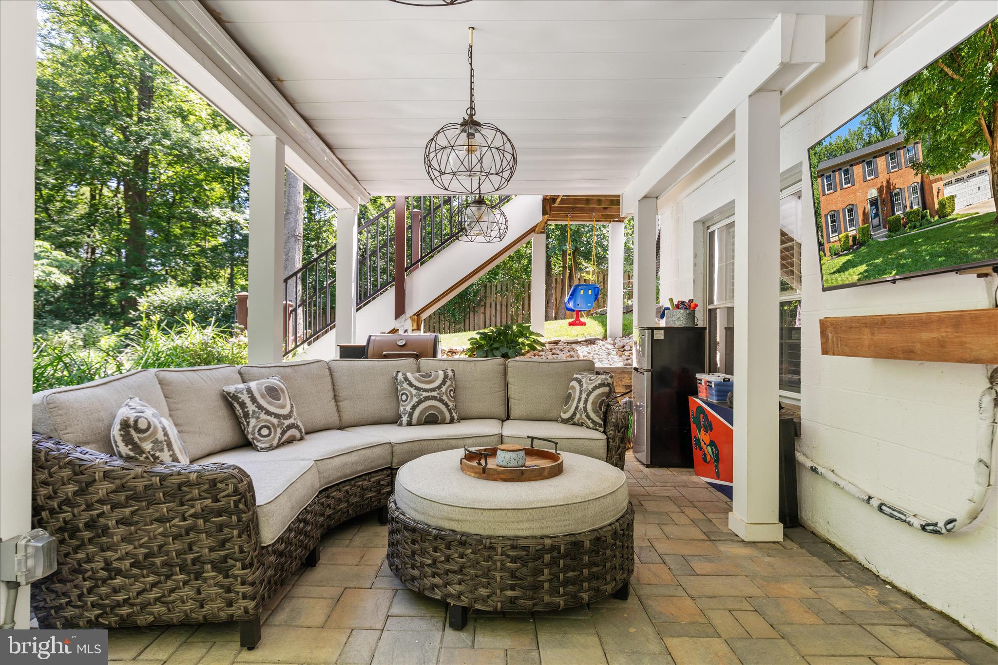 8201 RUNNING CREEK COURT