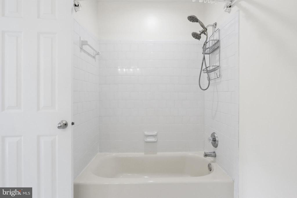 3146 VALENTINO COURT