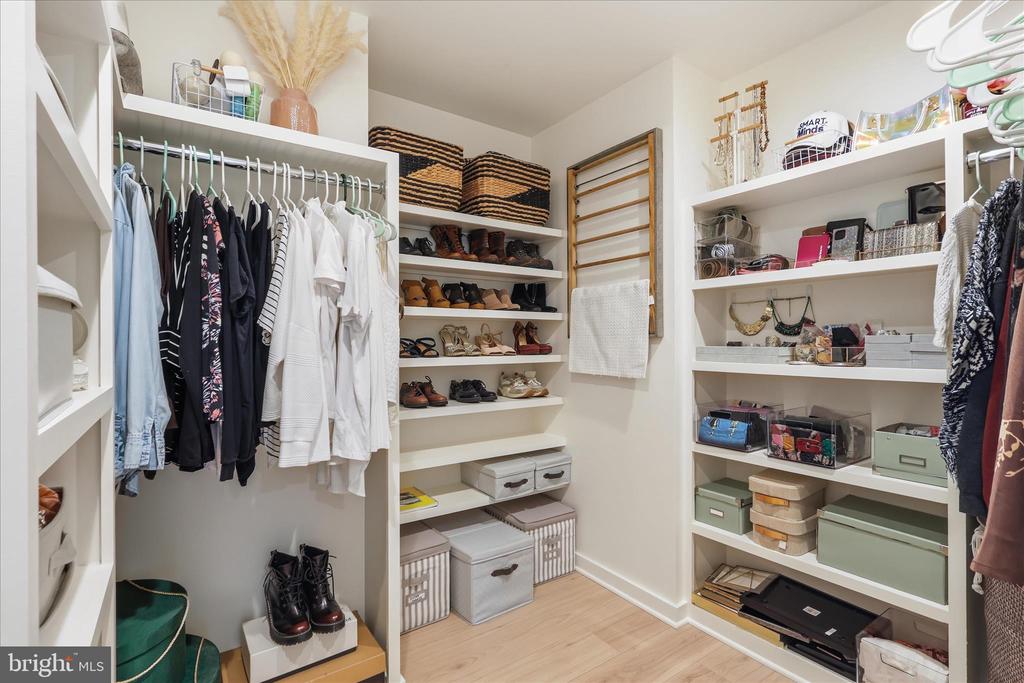2412 ROSEDOWN DRIVE