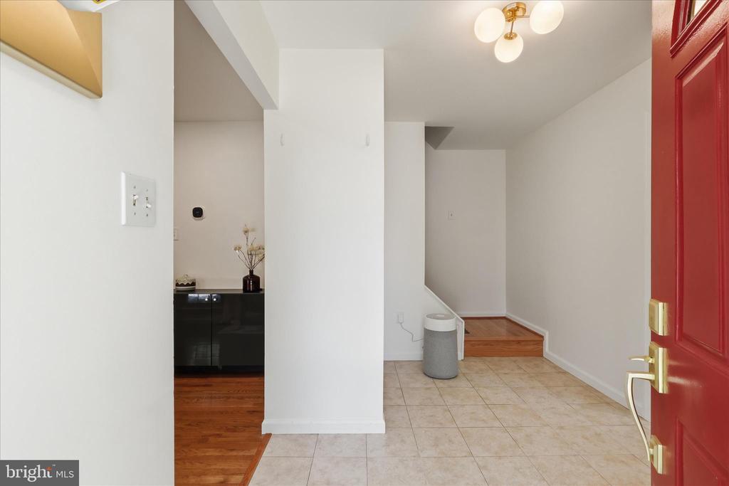 2412 ROSEDOWN DRIVE