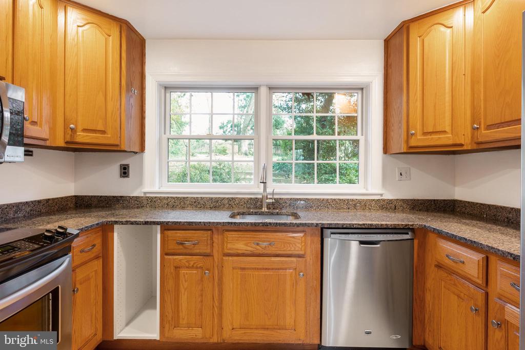 3606 PINETREE TERRACE