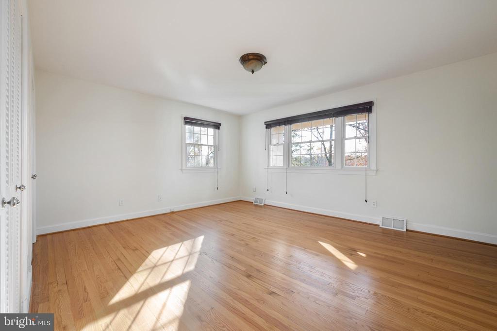 3606 PINETREE TERRACE