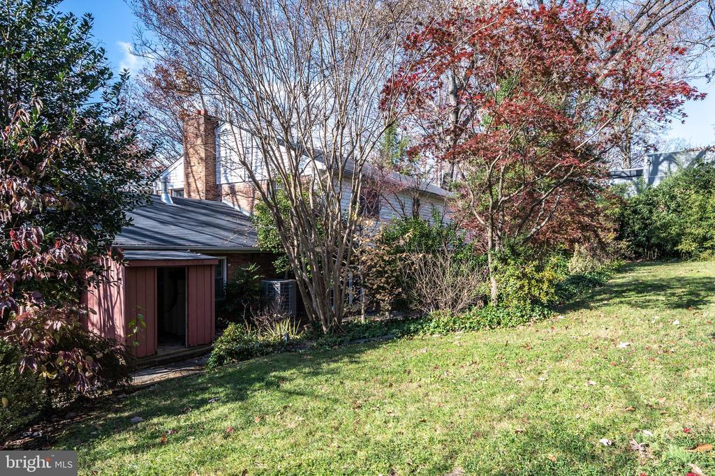 3606 PINETREE TERRACE