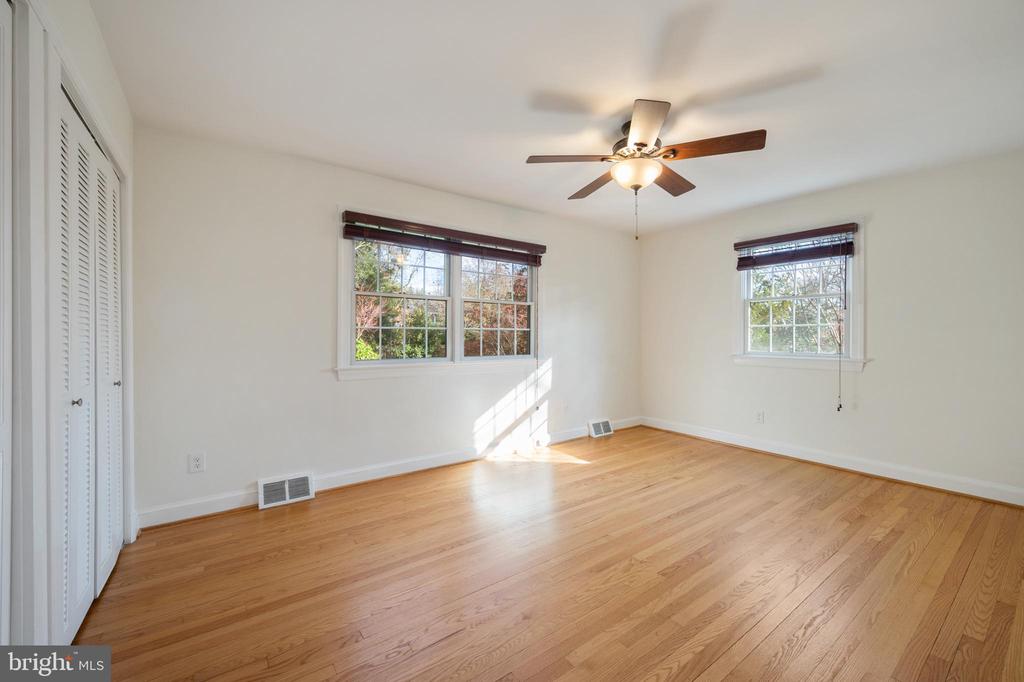 3606 PINETREE TERRACE