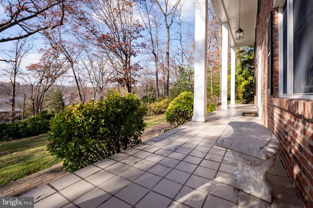 3606 PINETREE TERRACE