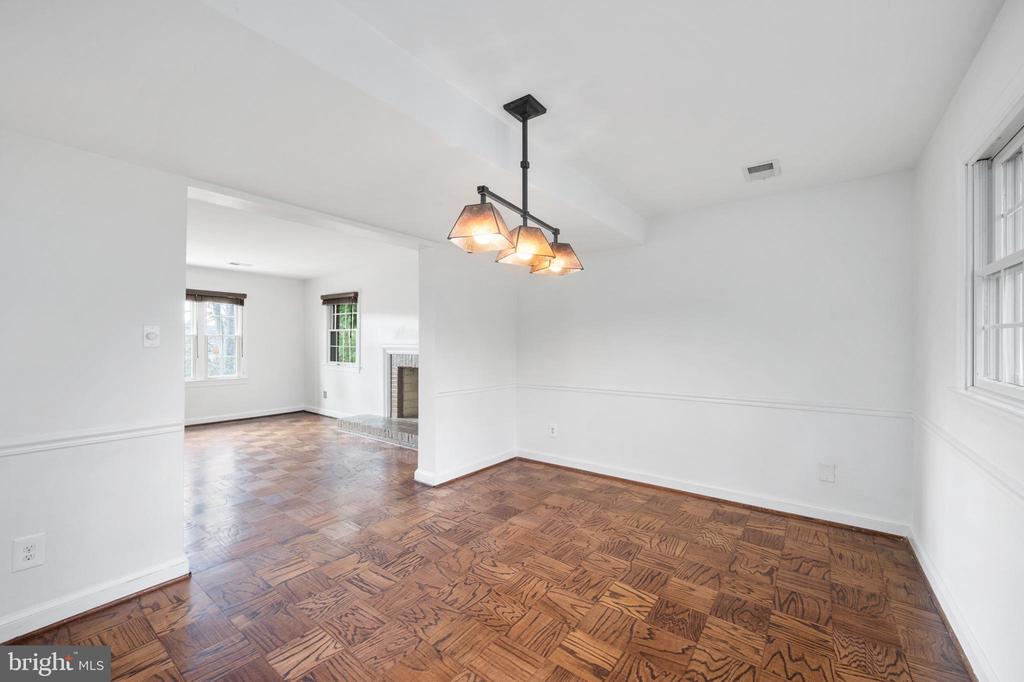 3606 PINETREE TERRACE
