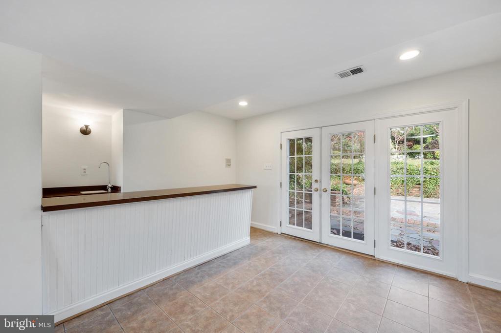 3606 PINETREE TERRACE