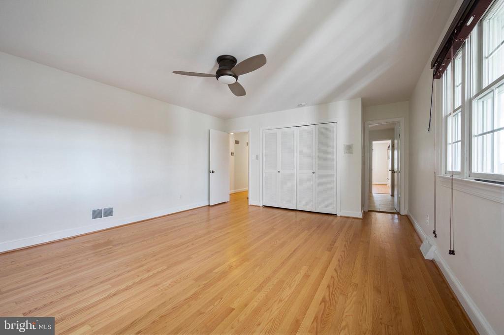 3606 PINETREE TERRACE