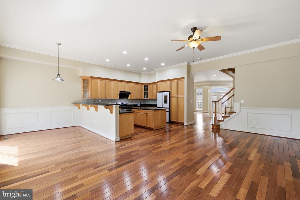 6403 VELLIETY LANE
