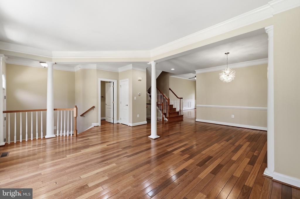6403 VELLIETY LANE
