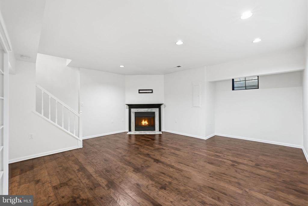 6197 WELLINGTON COMMONS DRIVE