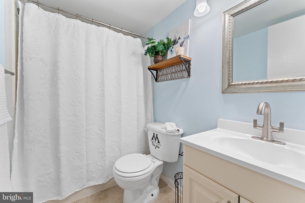 11617 WINDBLUFF COURT 9B