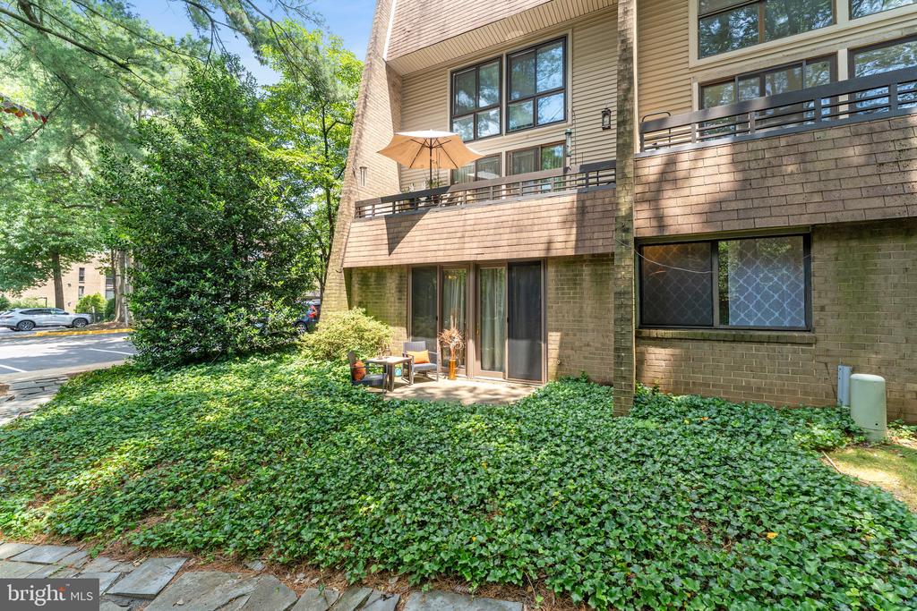 11617 WINDBLUFF COURT 9B