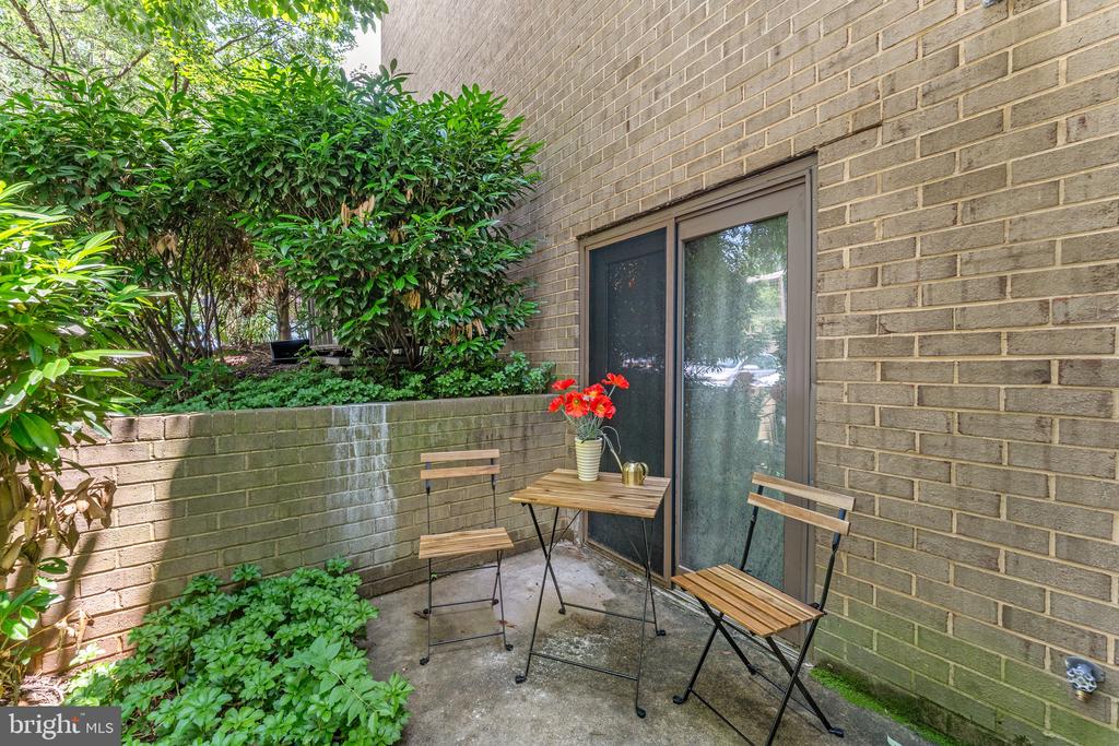 11617 WINDBLUFF COURT 9B