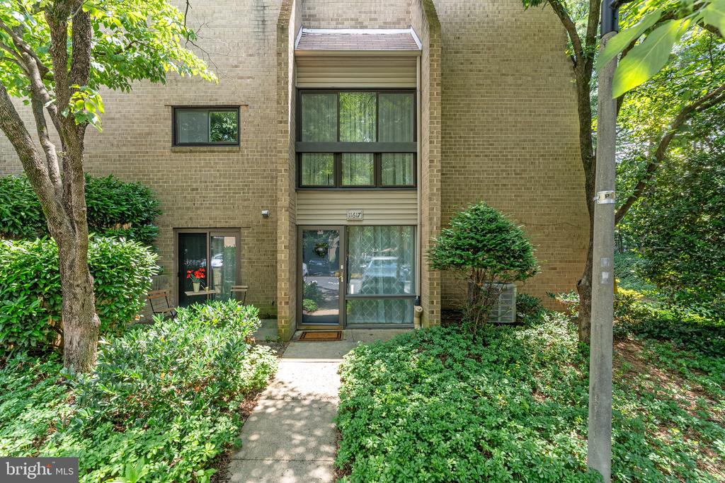 11617 WINDBLUFF COURT 9B