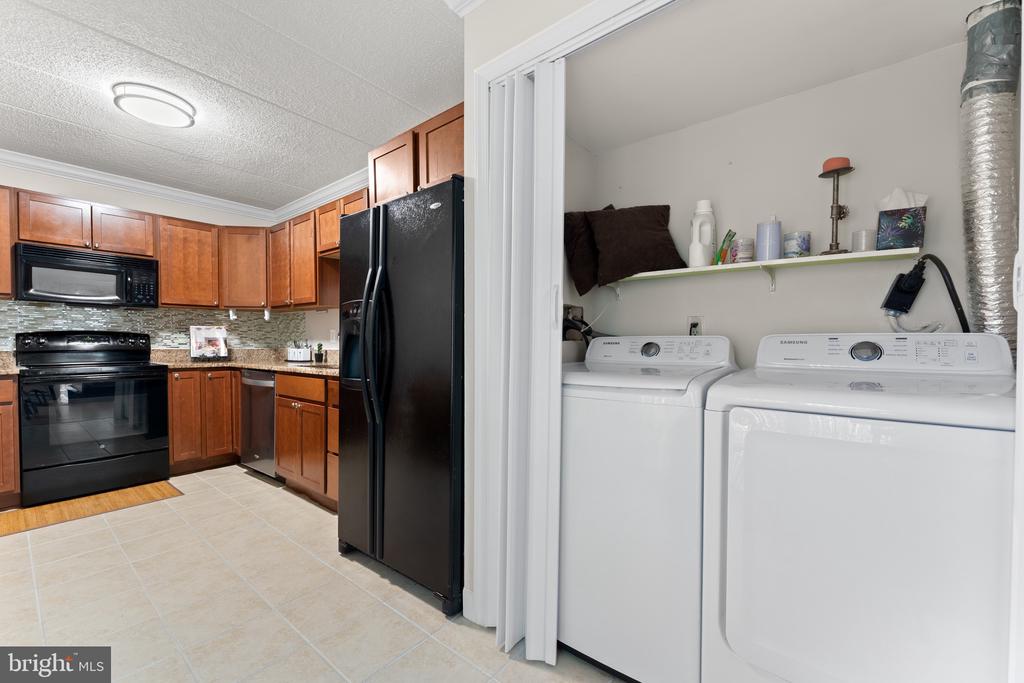 11617 WINDBLUFF COURT 9B
