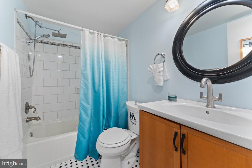 11617 WINDBLUFF COURT 9B