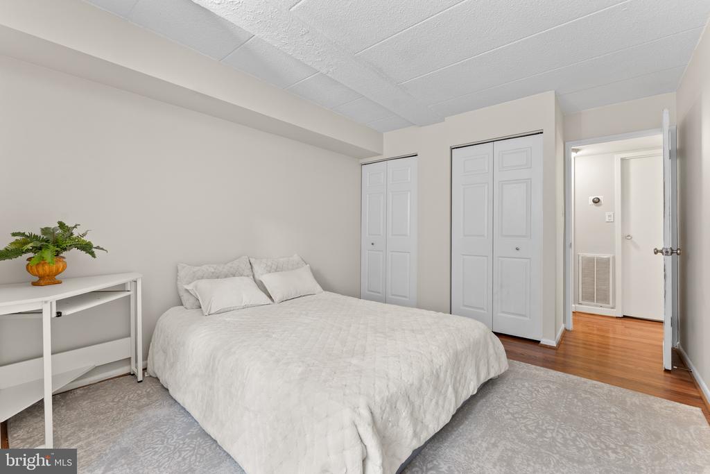 11617 WINDBLUFF COURT 9B