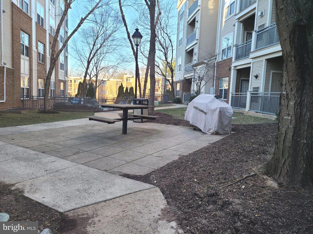 3009 NICOSH CIRCLE 4303