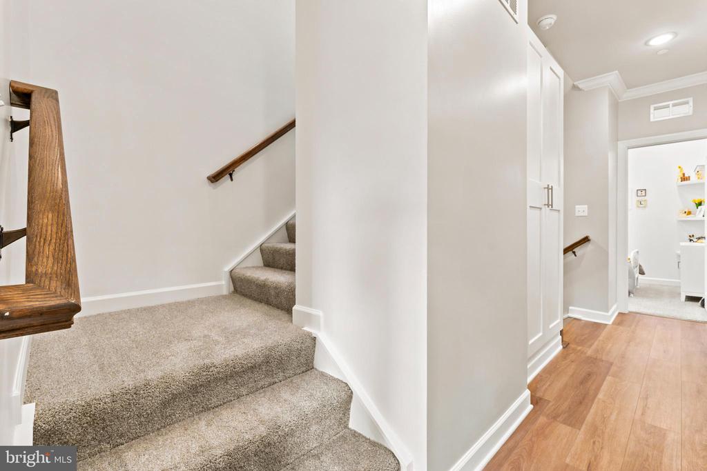 7353 MOUNTAINEER DRIVE