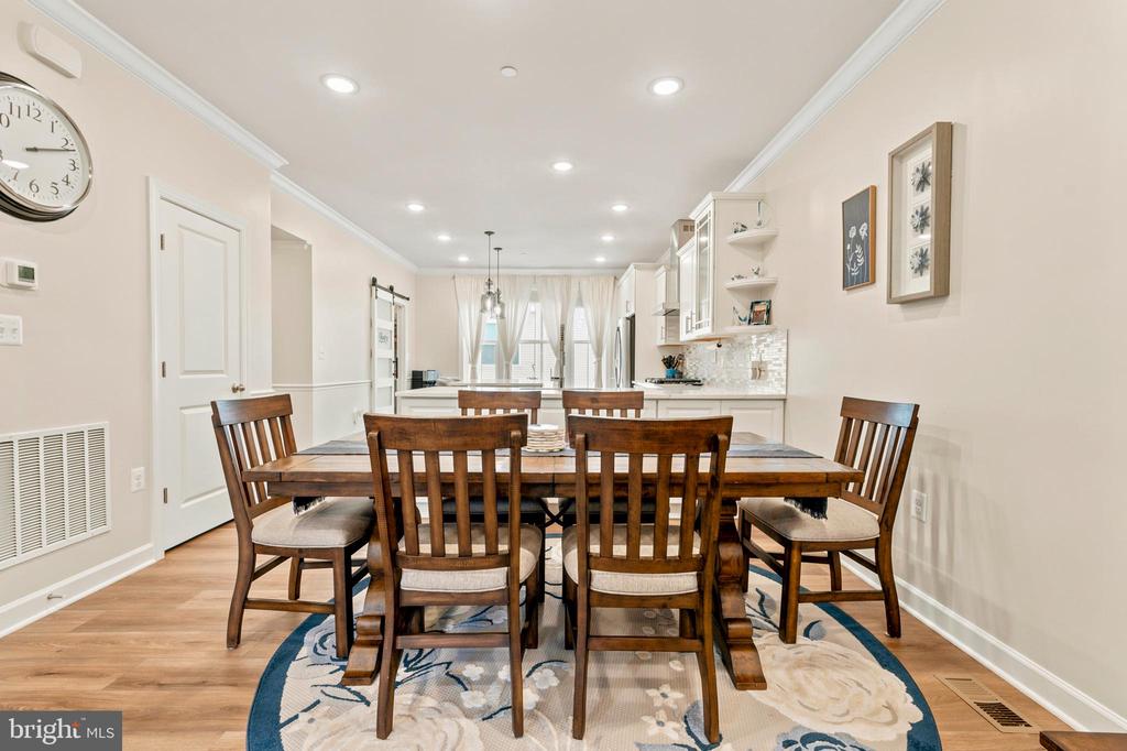 7353 MOUNTAINEER DRIVE