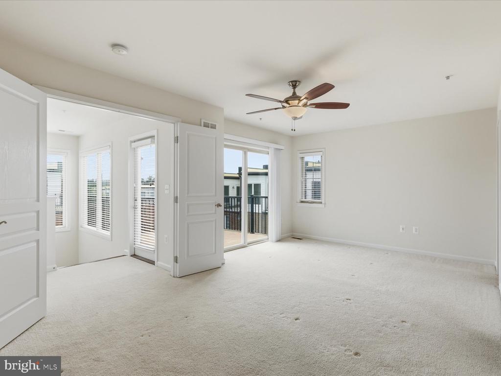 3153 BLUE BARN WAY