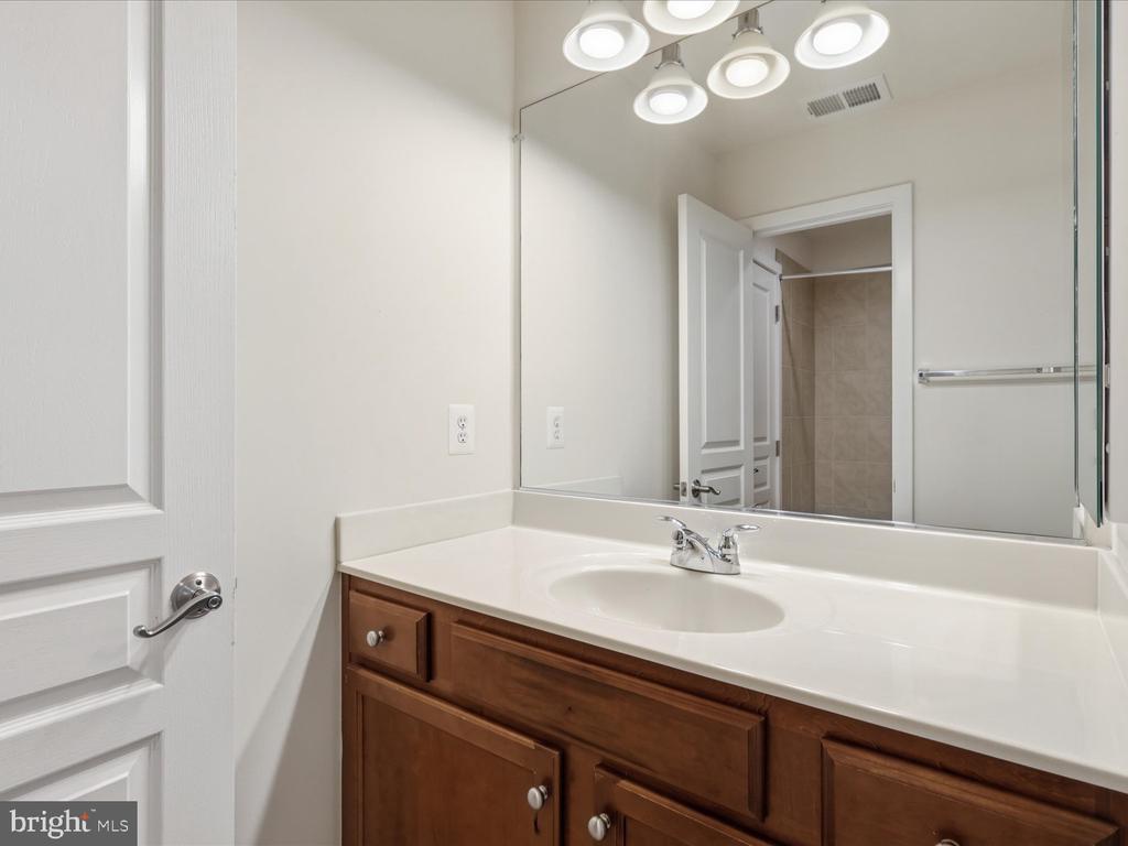 3153 BLUE BARN WAY