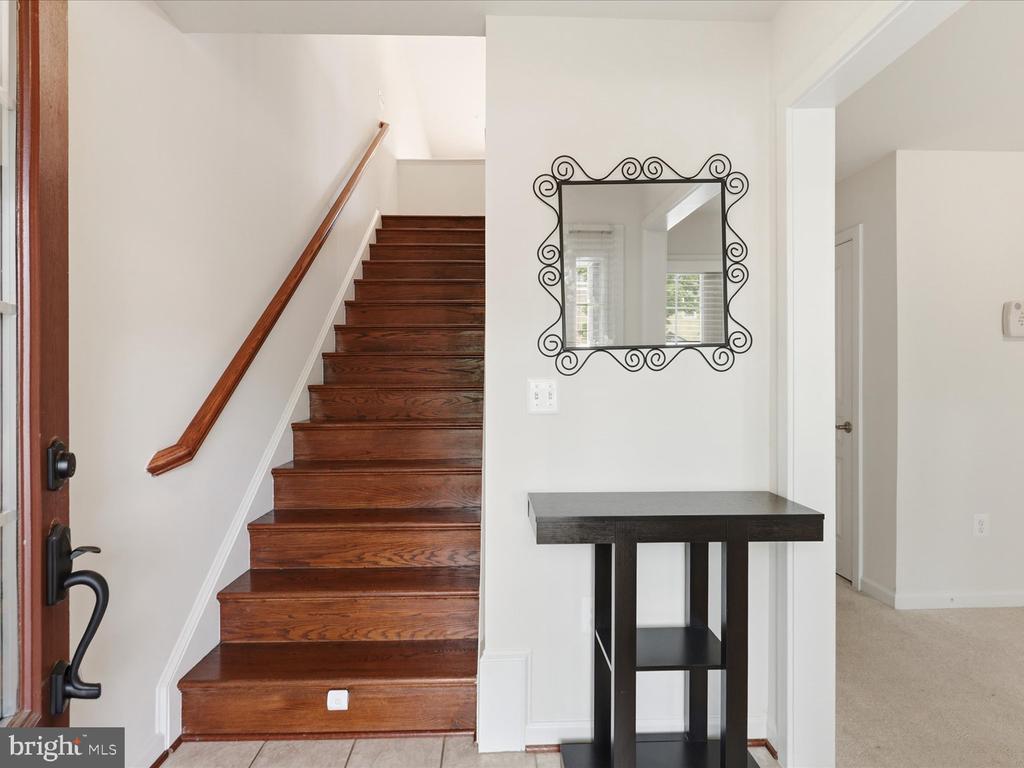 3153 BLUE BARN WAY
