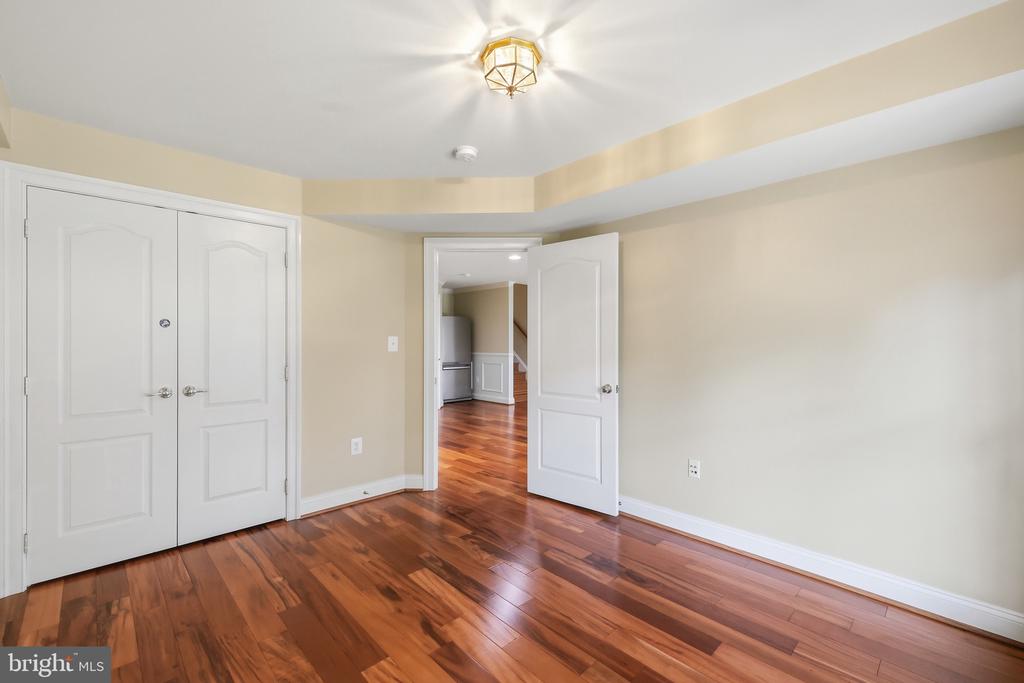 6403 VELLIETY LANE