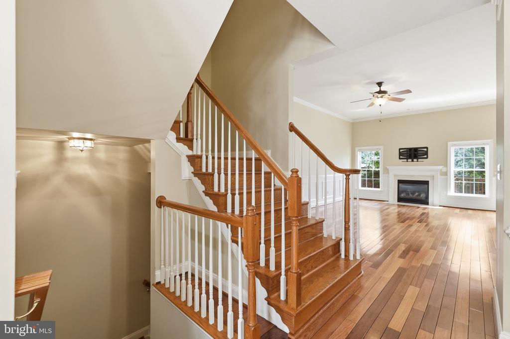 6403 VELLIETY LANE