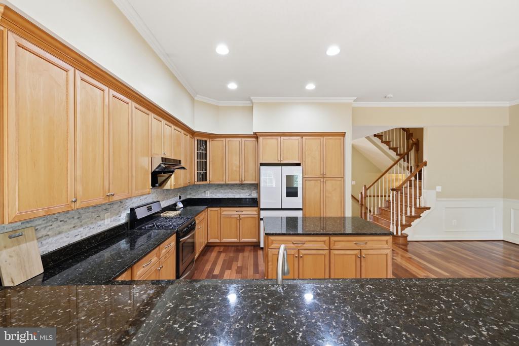 6403 VELLIETY LANE