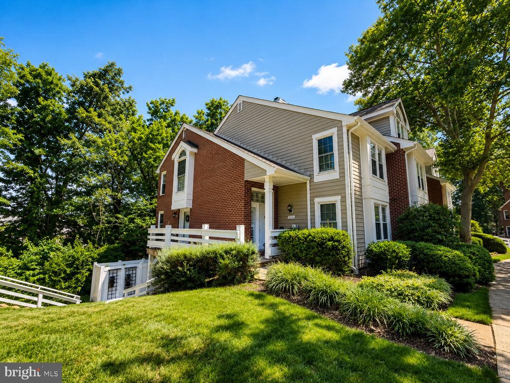 11150 BEAVER TRAIL COURT