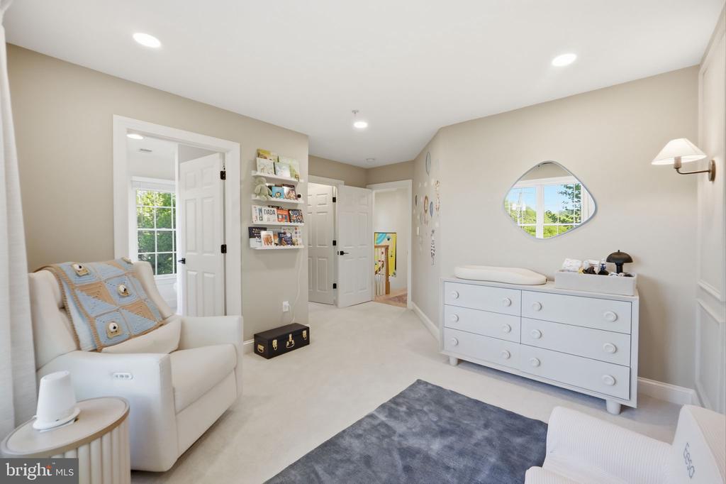 1320 LESSARD LANE