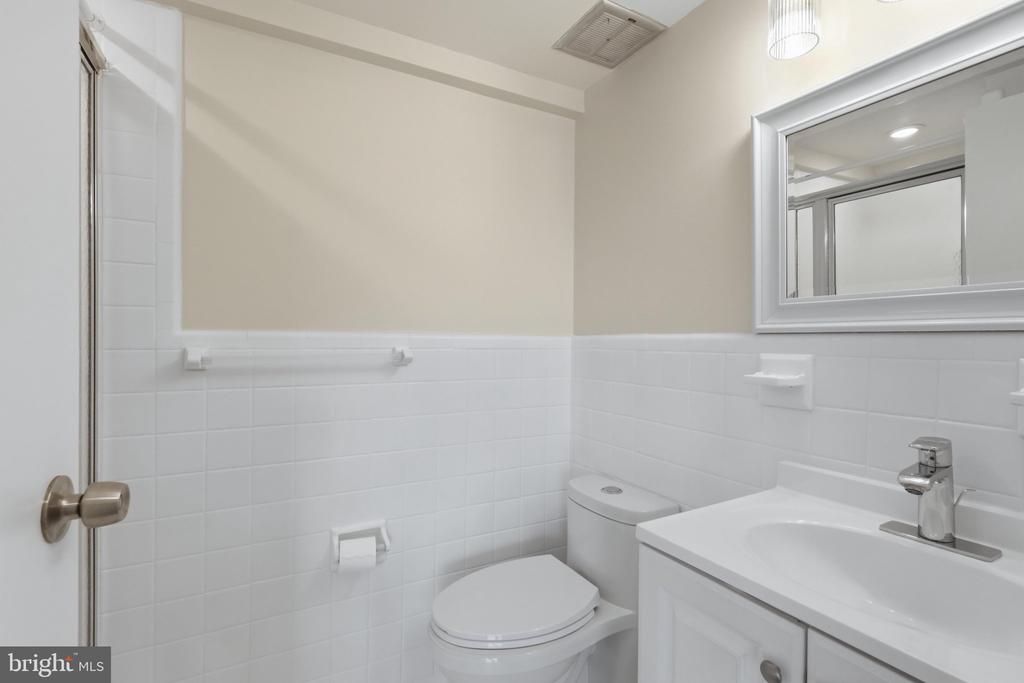 200 LOCUST STREET SE Unit: 405