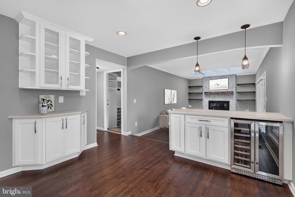 8811 HAYLOAD COURT