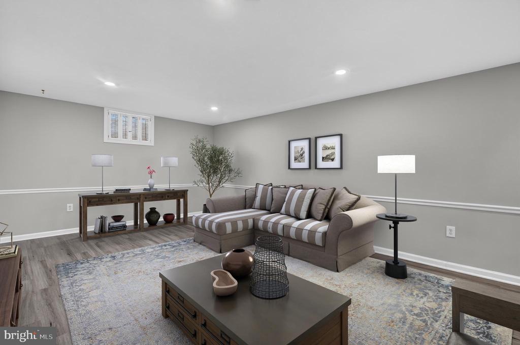 8811 HAYLOAD COURT