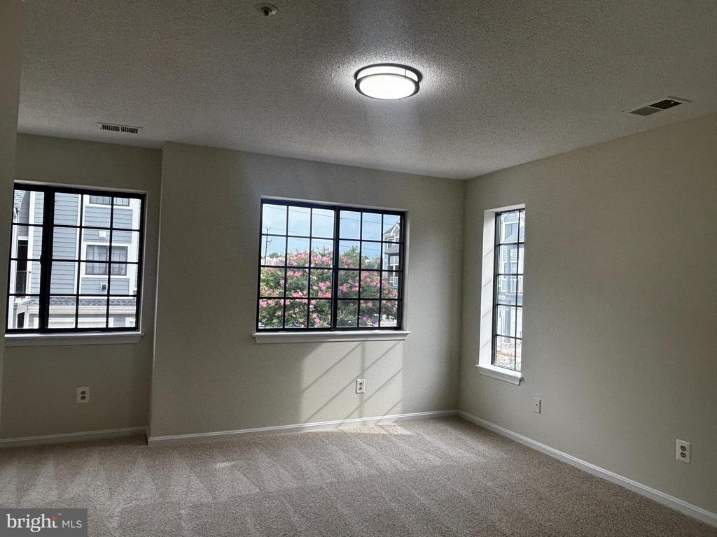 6001 MERSEY OAKS WAY Unit: D