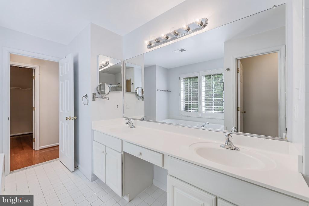 11485 WATERHAVEN COURT