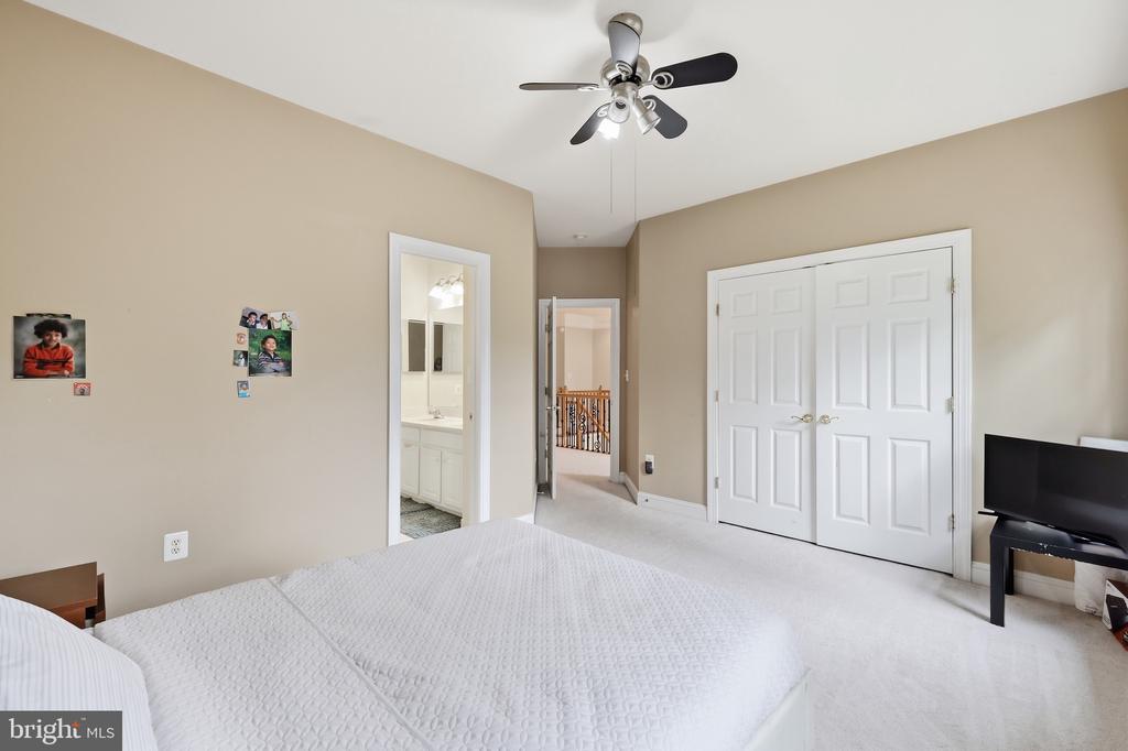 9205 FOREST GREENS DRIVE