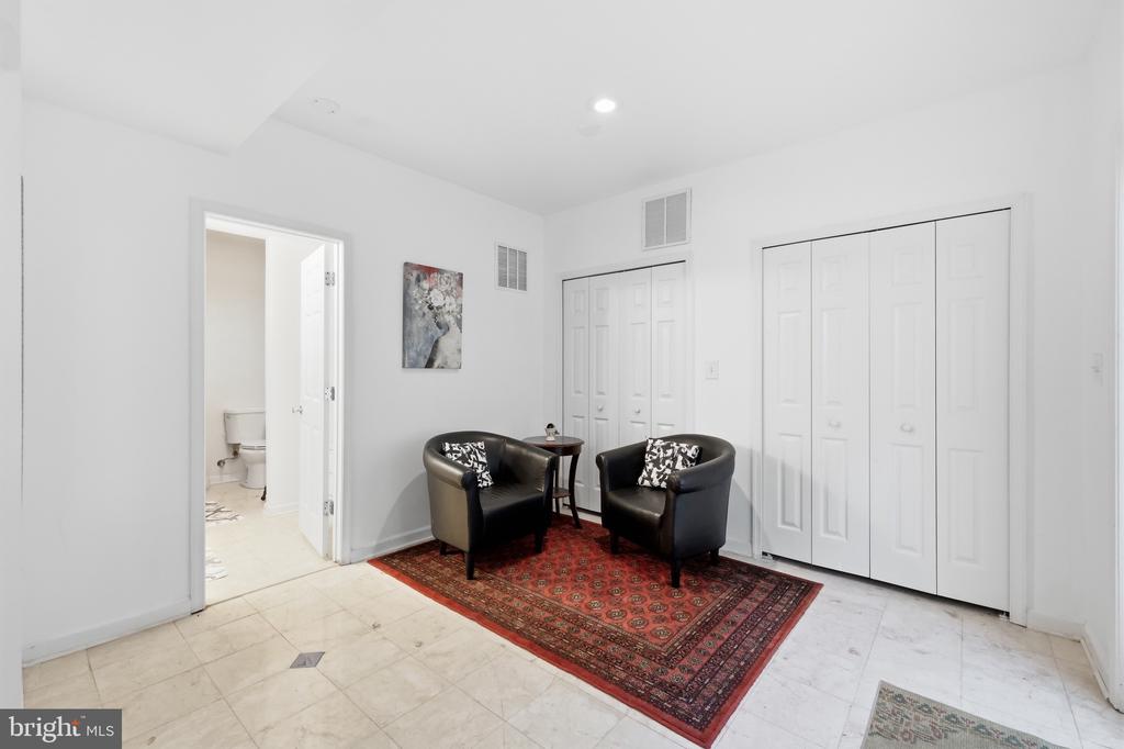 9205 FOREST GREENS DRIVE