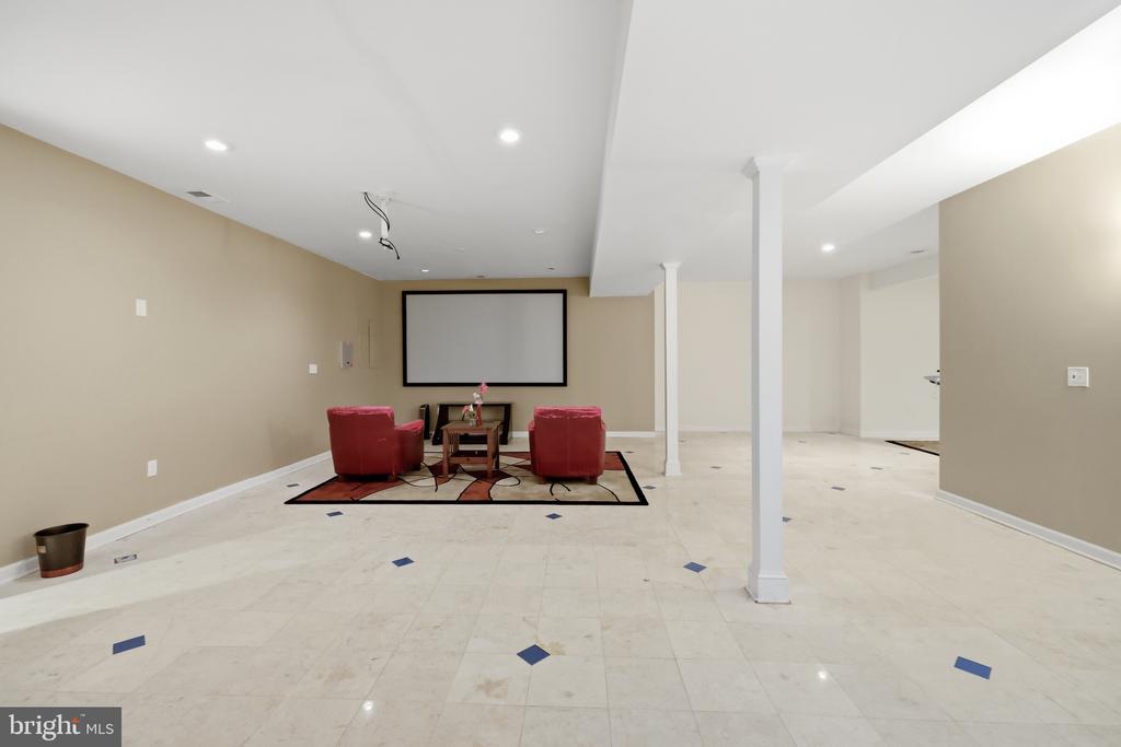 9205 FOREST GREENS DRIVE