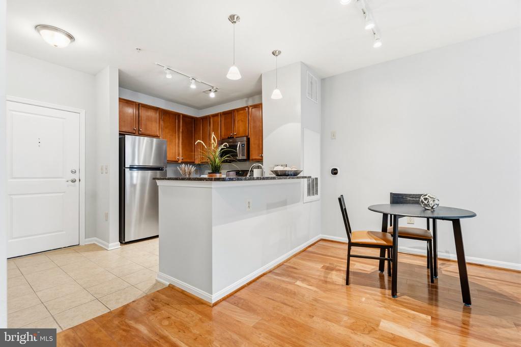 2665 PROSPERITY AVENUE Unit: 105