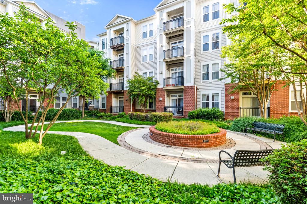 2665 PROSPERITY AVENUE Unit: 105
