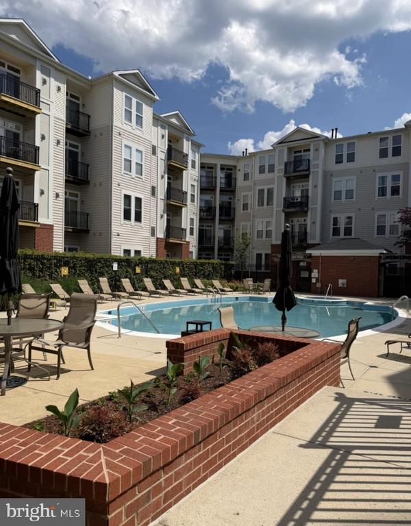 2665 PROSPERITY AVENUE Unit: 105