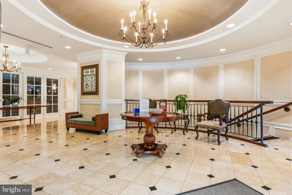 2665 PROSPERITY AVENUE Unit: 105