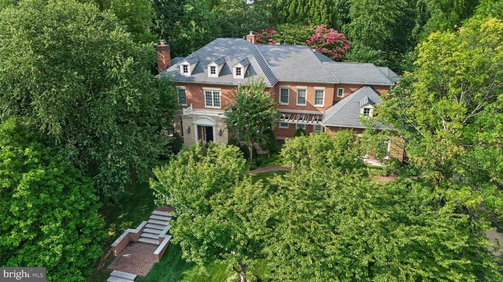 7834 MONTVALE WAY