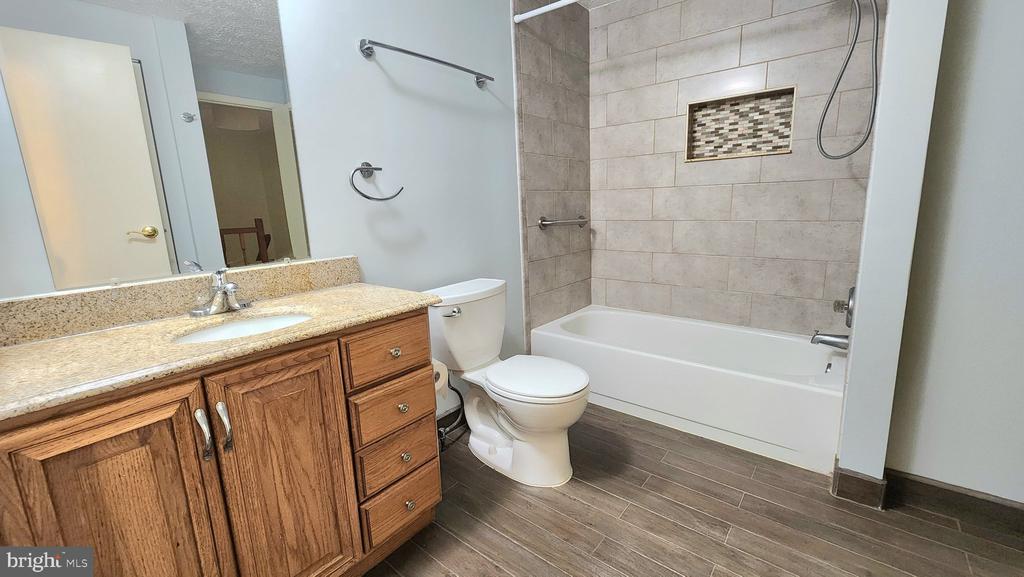 11510 UNDEROAK COURT