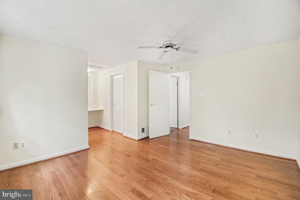 11510 UNDEROAK COURT
