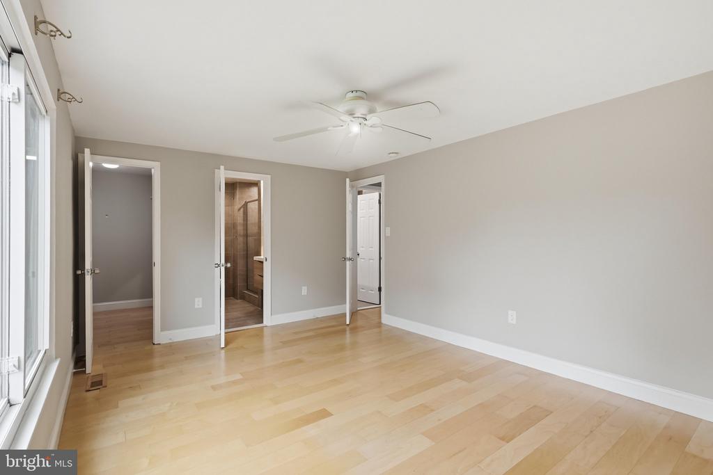 11092 SAFFOLD WAY